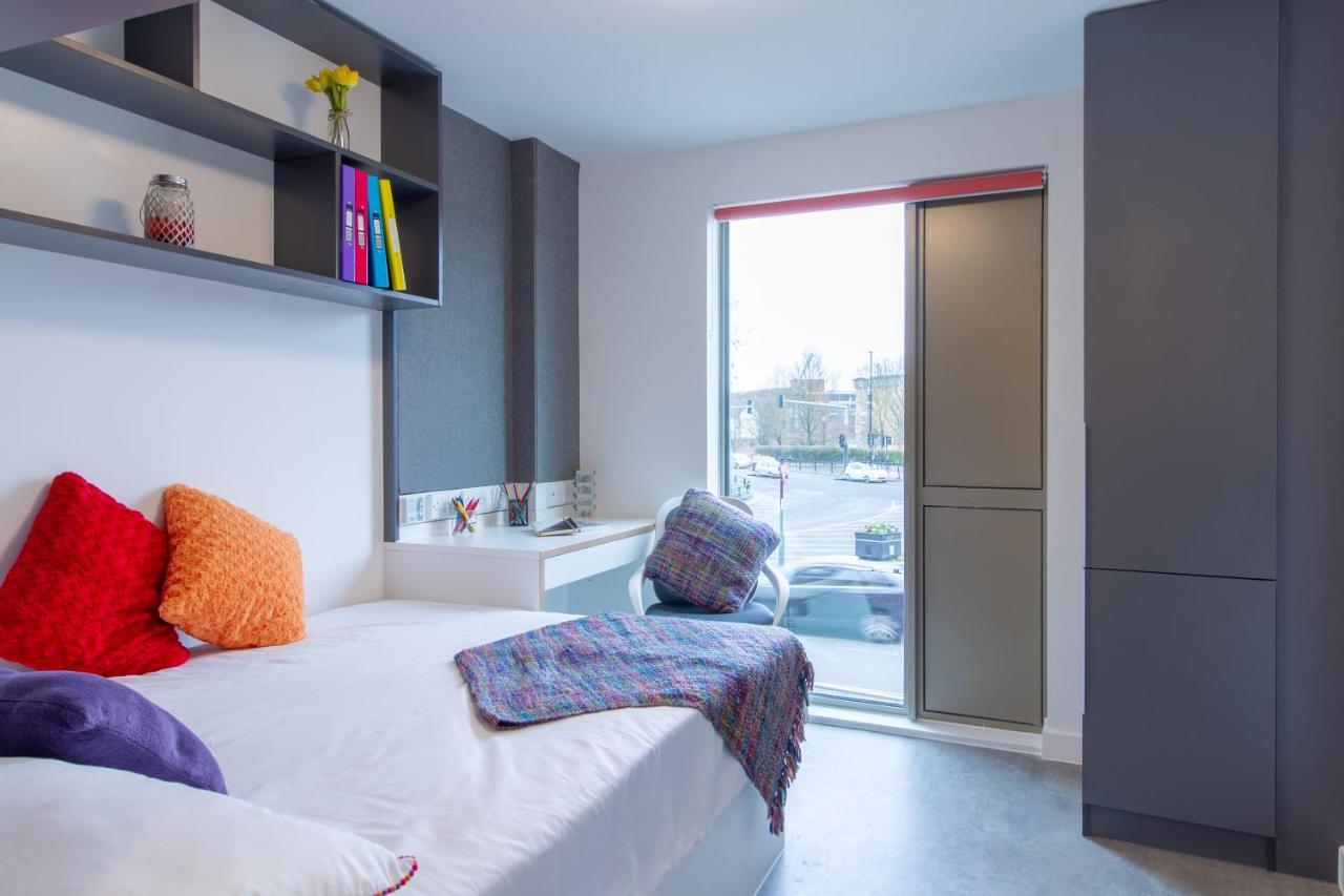 En Suite Rooms & Studios, Coventry - Sk Exteriör bild