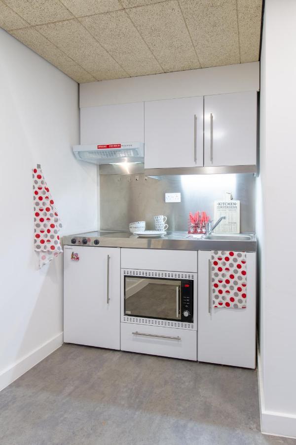 En Suite Rooms & Studios, Coventry - Sk Exteriör bild